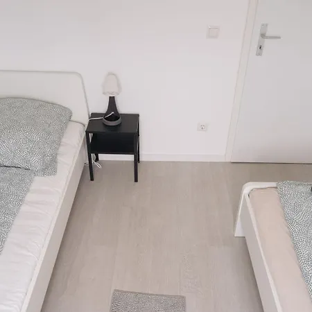 Helle Monteurwohnungen In Apartmán *